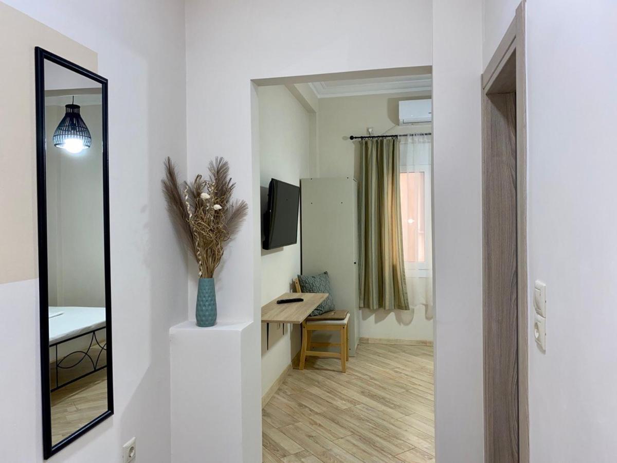 A Modern Flat In The Centre Apartment Атина Екстериор снимка