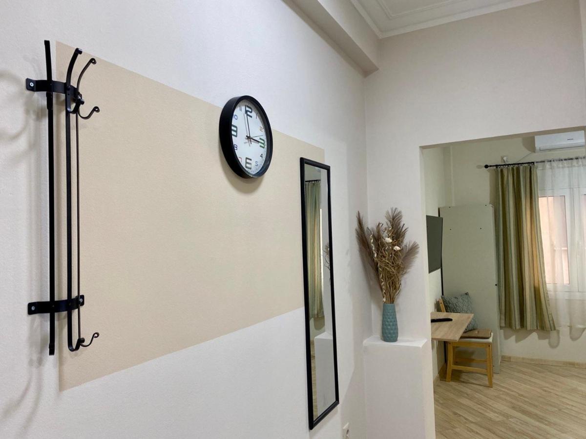 A Modern Flat In The Centre Apartment Атина Екстериор снимка